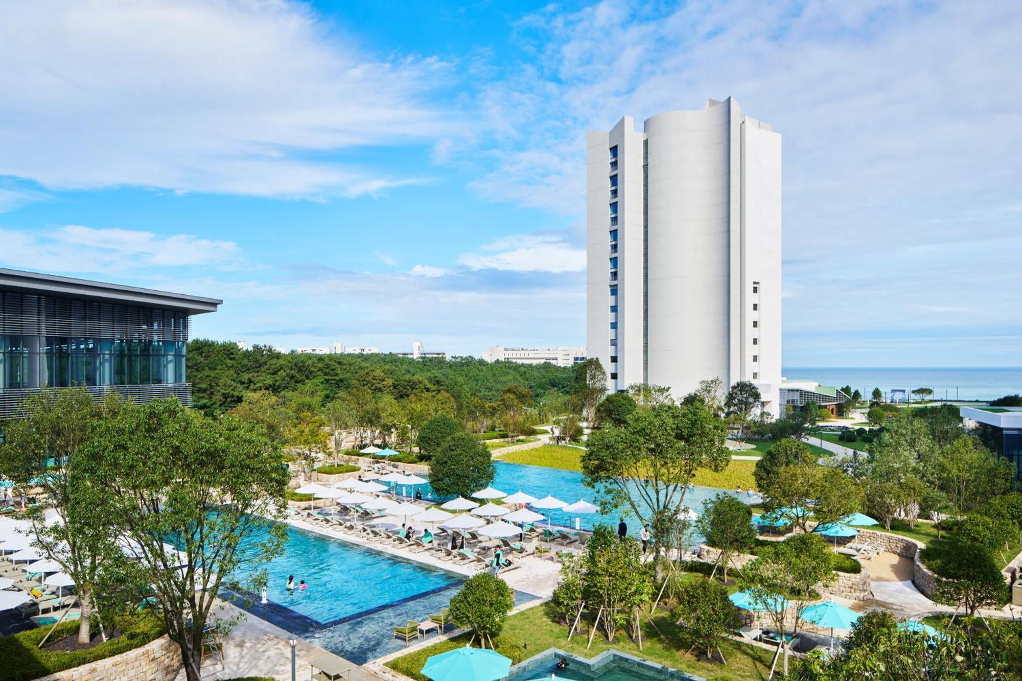 Ananti At Busan Village Exterior photo